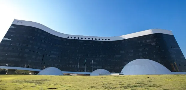 Zanin nega pedido e mantém anulados 274 mil votos de Garotinho no Rio