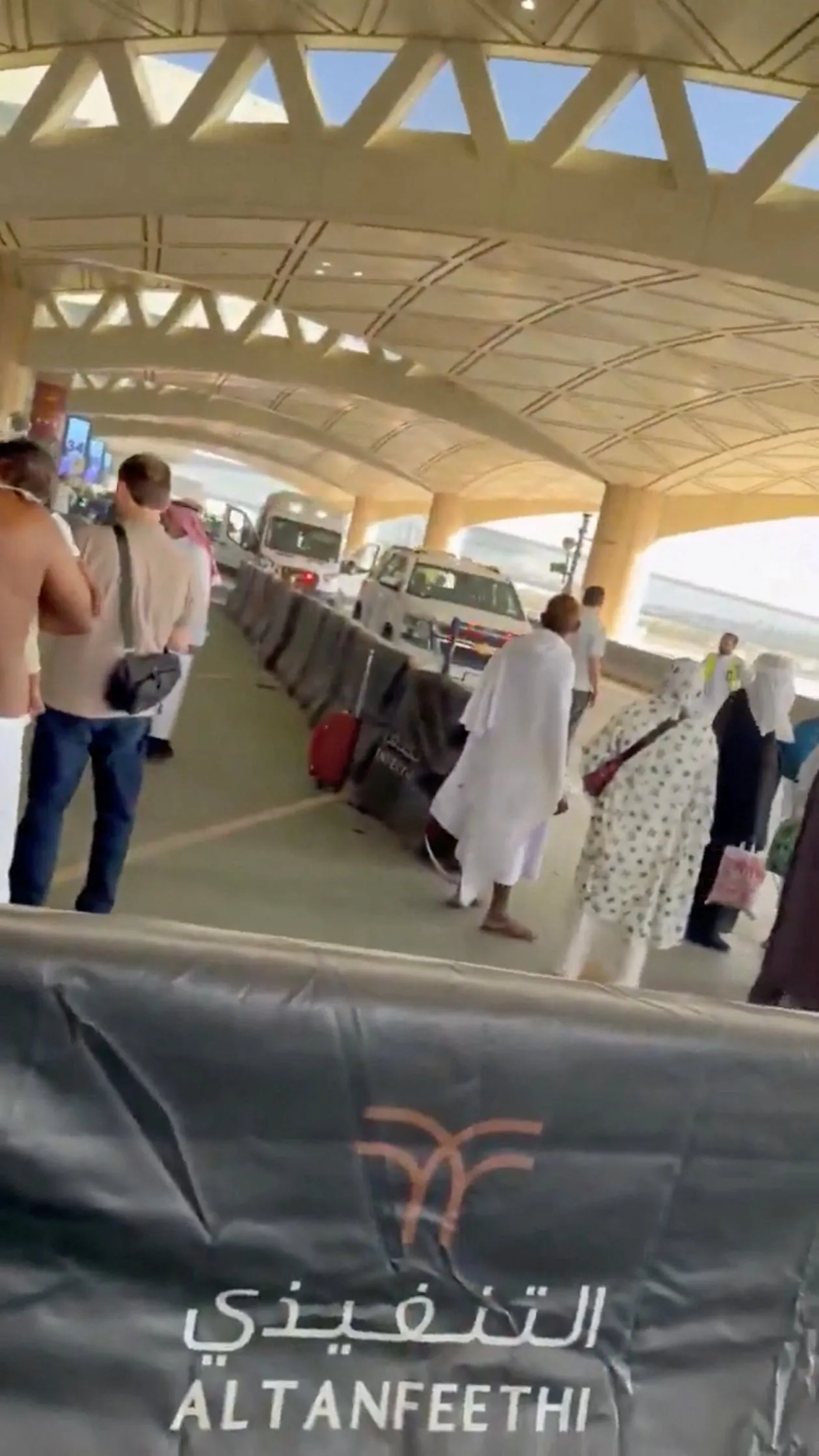 Ataque ao aeroporto de Riade deixa 12 mortos e mais de 300 feridos, diz Reuters