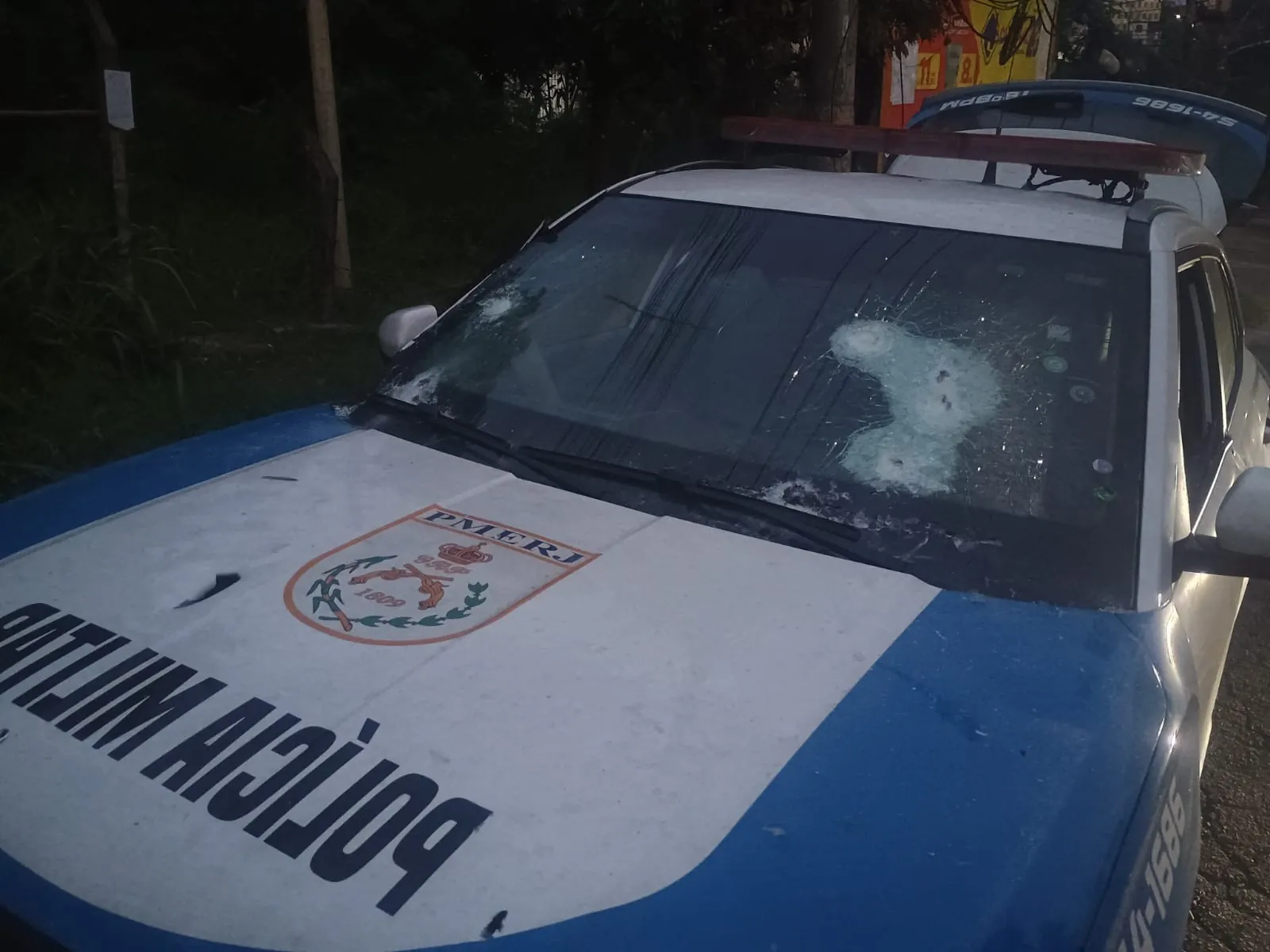 PM do Bope morre em tiroteio com colegas na Gardênia Azul; cinco agentes ficam feridos