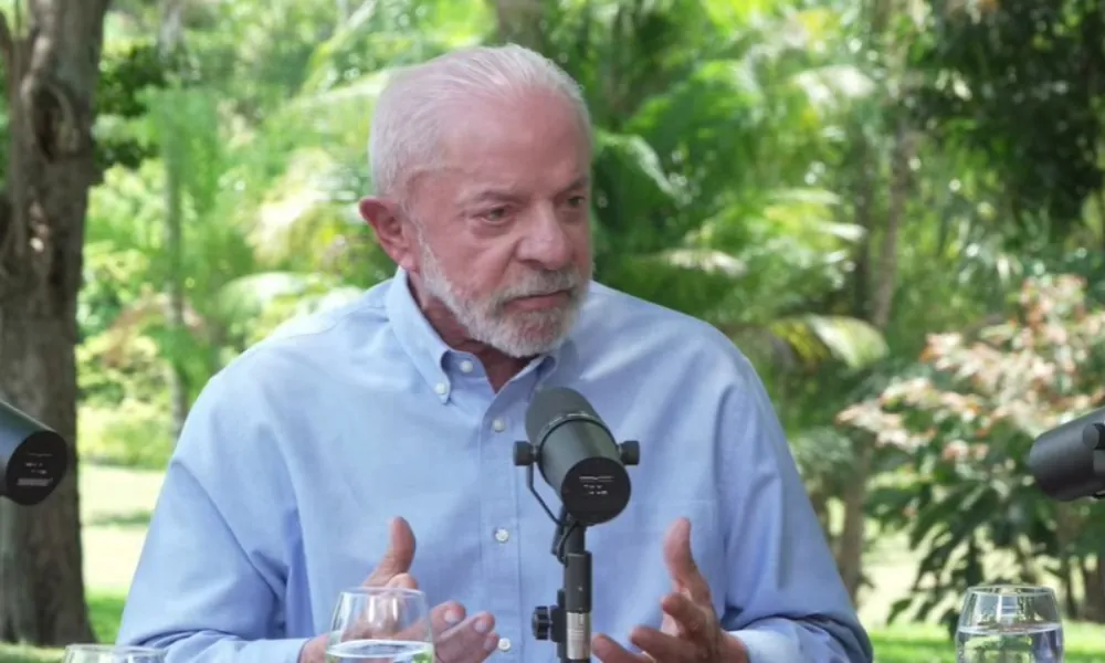 Lula fala em intromissão da Justiça Eleitoral após TSE suspender canal de Janones